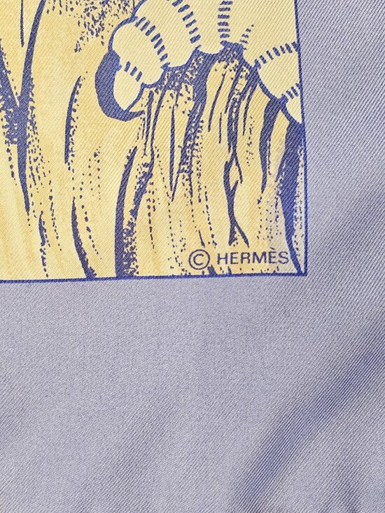 Hermès Silk Scarf 90cm Carré Bird Print Lavender Green 34” | Hand Rolled | Box - Picture 13 of 16